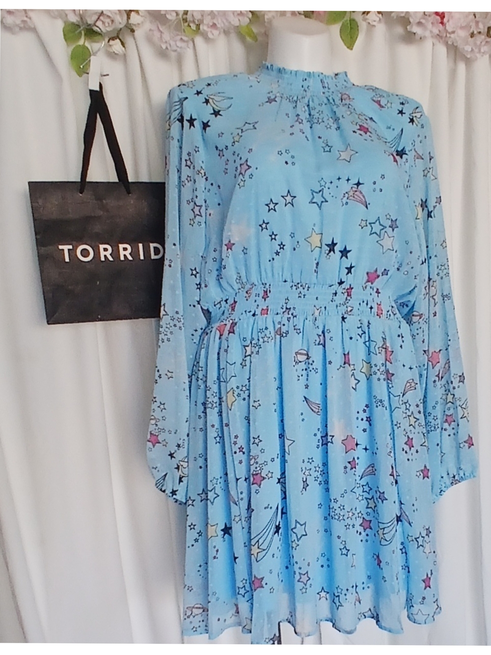 torrid Light Blue Star Print Midi Dress - Picture 4 of 10